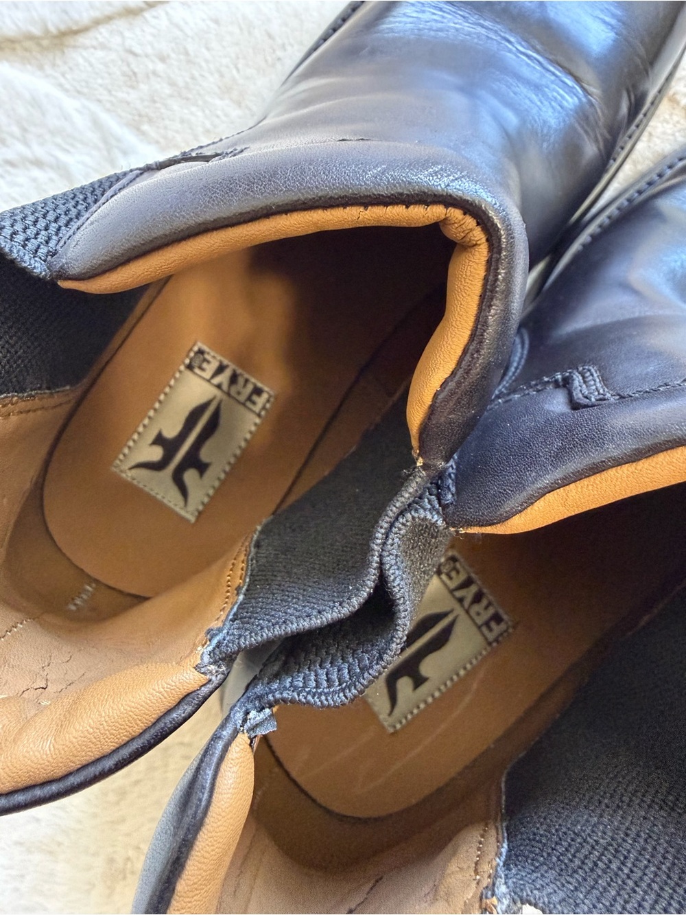 Like NEW! $180 Fyre Captain Chelsea Leather Chunky Lug Sole Platform Boots 12 - Picture 8 of 9